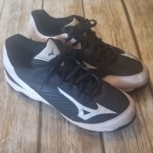 Mizuno Softball Cleats(plastic molded spikes)